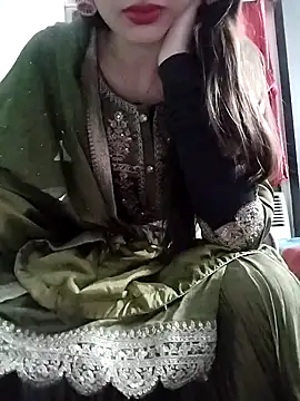 Snapshot of Noor_Darliing chatting on April 28, 3:17 pm Noor Darliing online show from April 28, 3:17 pm