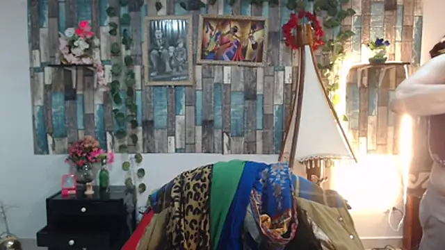 KarimaSarabe online show from November 15, 9:00 pm