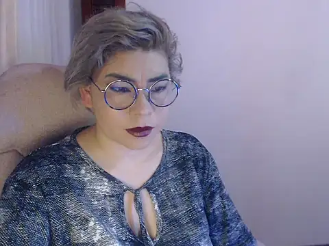 Snapshot of diane_fergusson chatting on April 8, 7:30 am diane fergusson online show from April 8, 7:30 am