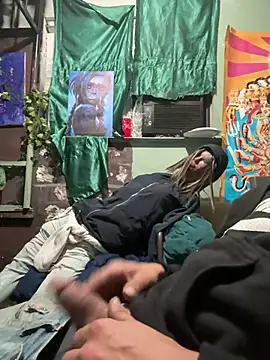 Snapshot of drew420downatsnap chatting on April 27, 2:42 am drew420downatsnap online show from April 27, 2:42 am