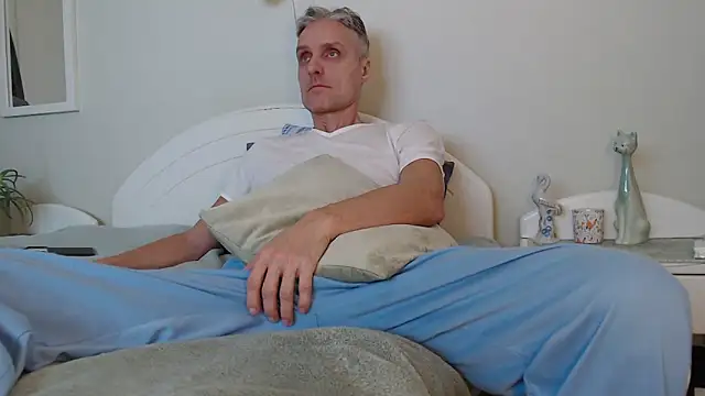 StrongBill online show from January 12, 2:19 pm