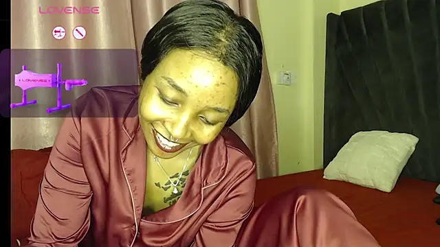 Snapshot of sexycabdy chatting on December 21, 11:02 pm sexycabdy online show from December 21, 11:02 pm