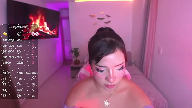 angel rouse  online show from April 12, 2:49 am