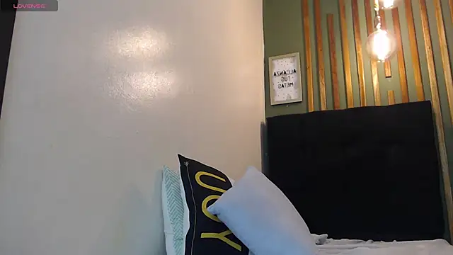 Snapshot of AngelitaWild_ chatting on February 8, 12:28 am AngelitaWild  online show from February 8, 12:28 am