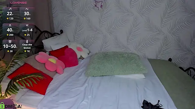 Linda Bryant online show from March 22, 12:25 am