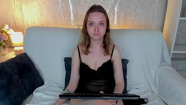 Snapshot of Linda_Bryant chatting on May 15, 11:12 pm Linda Bryant online show from May 15, 11:12 pm