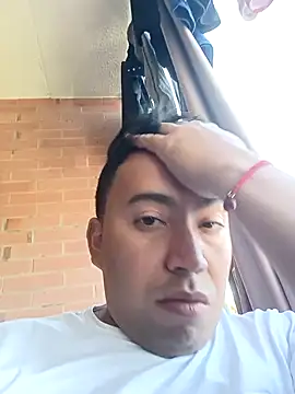 Snapshot of Diego_leon27 chatting on January 12, 3:57 pm Diego leon27 online show from January 12, 3:57 pm