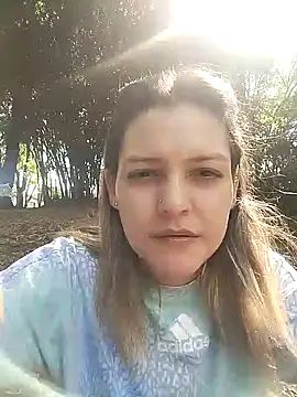 Snapshot of Mia_Hampton chatting on December 5, 6:44 pm Mia Hampton online show from December 5, 6:44 pm