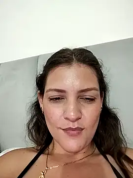 Snapshot of Mia_Hampton chatting on March 13, 12:27 am Mia Hampton online show from March 13, 12:27 am