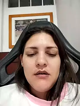 Mia Hampton online show from February 14, 2:52 am