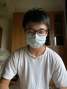 Snapshot of h4779150 chatting on July 5, 10:22 am h4779150 online show from July 5, 10:22 am