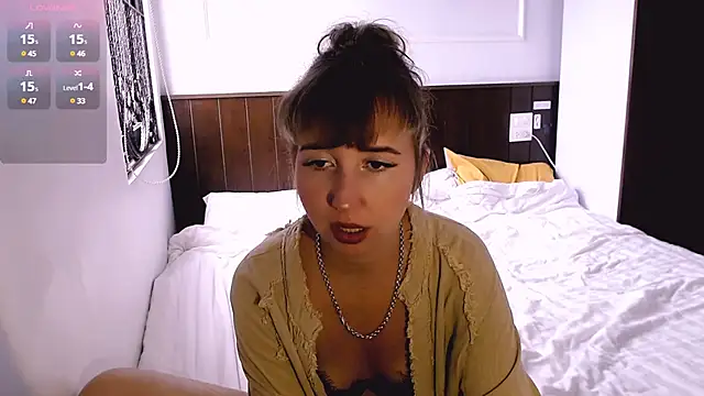 Snapshot of Cosmo_Riri chatting on February 27, 6:40 am Cosmo Riri online show from February 27, 6:40 am