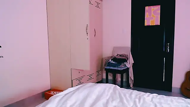 Cosmo Riri online show from March 11, 10:21 am