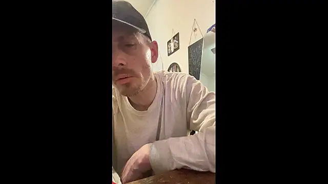 Snapshot of KBONE36 chatting on March 18, 5:43 am KBONE36 online show from March 18, 5:43 am