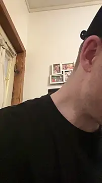 Snapshot of KBONE36 chatting on March 24, 10:09 am KBONE36 online show from March 24, 10:09 am