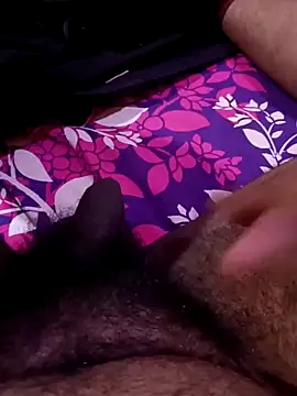 Snapshot of Naughtyforpussy chatting on March 18, 10:04 pm Naughtyforpussy online show from March 18, 10:04 pm