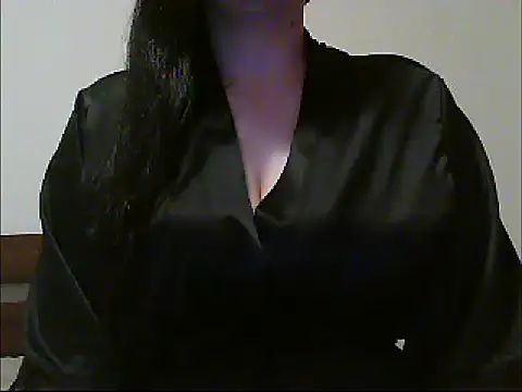 Snapshot of LizzyAnn chatting on February 24, 6:28 pm LizzyAnn online show from February 24, 6:28 pm