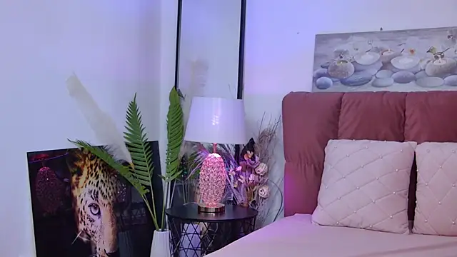 Snapshot of NicolLopeze chatting on January 30, 11:44 am NicolLopeze online show from January 30, 11:44 am