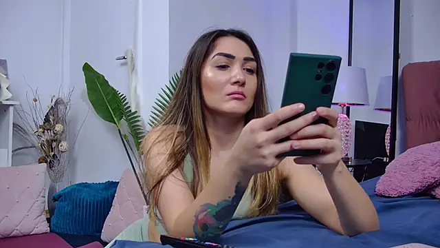 Snapshot of NicolLopeze chatting on February 23, 7:07 pm NicolLopeze online show from February 23, 7:07 pm