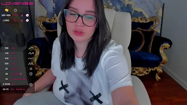 Snapshot of JeysyPotter chatting on December 5, 2:22 pm JeysyPotter online show from December 5, 2:22 pm