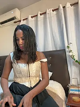 Isabella2603 online show from March 14, 11:00 pm