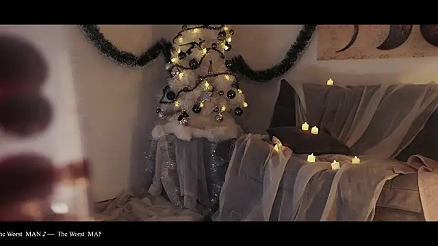 WebCora online show from January 3, 9:47 pm