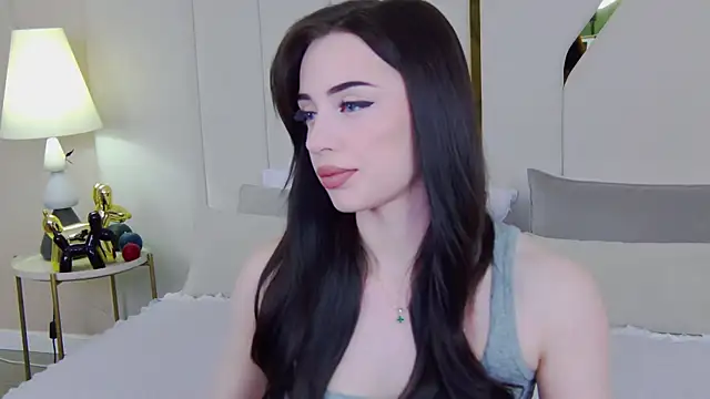 Betty Bridge online show from February 4, 5:35 am