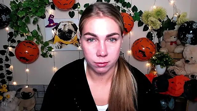 Sport Tall Doll online show from October 27, 8:51 am