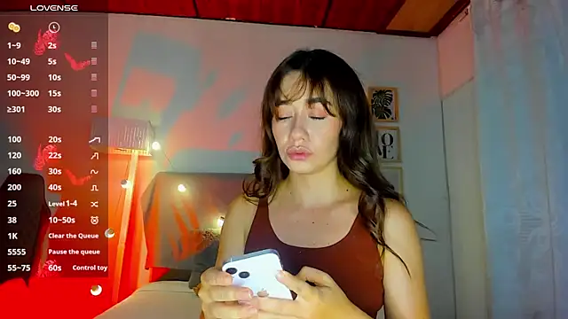 sofimendoza online show from February 8, 6:12 am