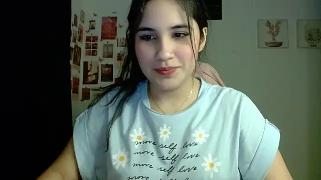 Snapshot of InocentHeaven1 chatting on April 29, 11:44 pm InocentHeaven1 online show from April 29, 11:44 pm