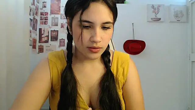 Snapshot of InocentHeaven1 chatting on July 15, 12:43 pm InocentHeaven1 online show from July 15, 12:43 pm