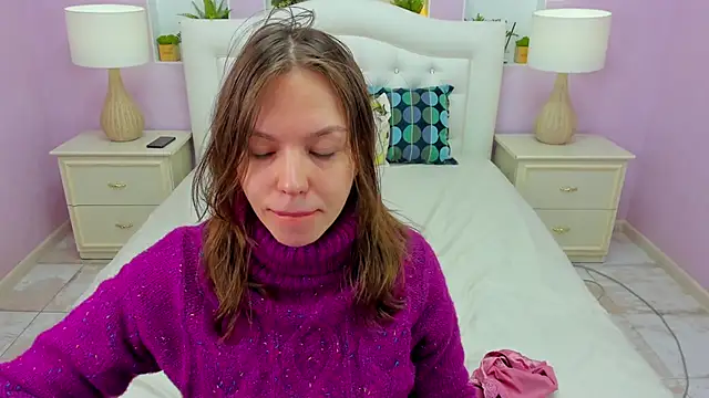 Persephoni online show from February 8, 5:16 pm