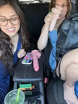 LeaGambit   online show from April 24, 5:59 pm