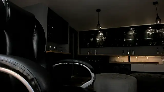 SophieBarnett online show from April 4, 11:46 pm