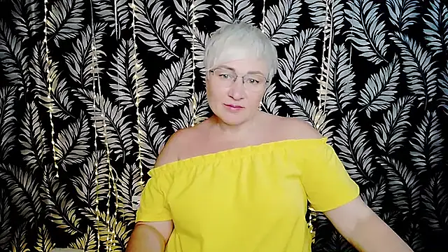 Snapshot of Olivia_playful chatting on June 13, 10:13 am Olivia playful online show from June 13, 10:13 am