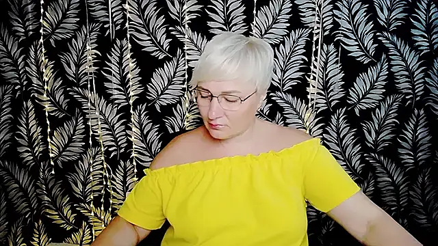 Snapshot of Olivia_playful chatting on June 18, 10:30 am Olivia playful online show from June 18, 10:30 am