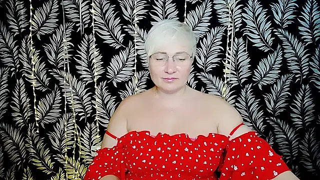 Snapshot of Olivia_playful chatting on June 19, 10:41 am Olivia playful online show from June 19, 10:41 am