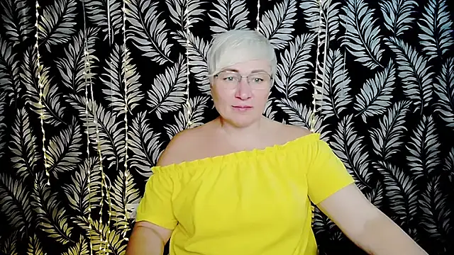Snapshot of Olivia_playful chatting on June 21, 10:40 am Olivia playful online show from June 21, 10:40 am