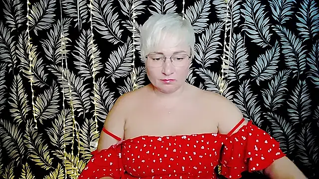 Snapshot of Olivia_playful chatting on June 27, 12:22 pm Olivia playful online show from June 27, 12:22 pm