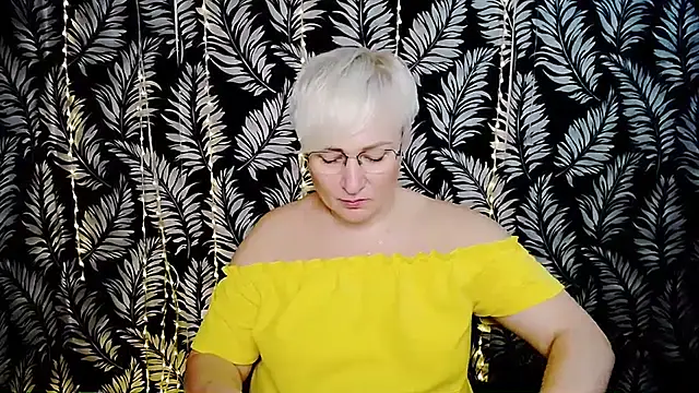 Snapshot of Olivia_playful chatting on July 25, 10:13 am Olivia playful online show from July 25, 10:13 am