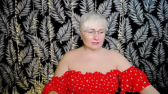 Snapshot of Olivia_playful chatting on July 26, 10:22 am Olivia playful online show from July 26, 10:22 am