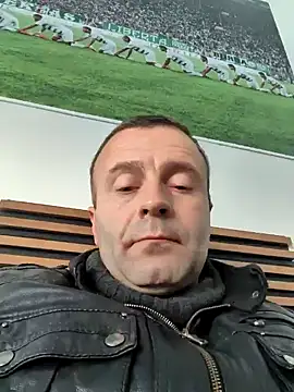 Snapshot of muscularsexy chatting on December 7, 1:07 pm muscularsexy online show from December 7, 1:07 pm