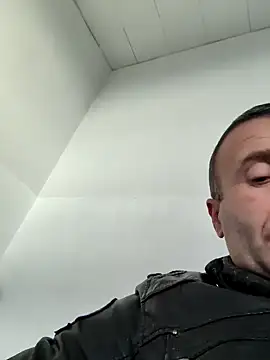 Snapshot of muscularsexy chatting on December 12, 2:00 pm muscularsexy online show from December 12, 2:00 pm