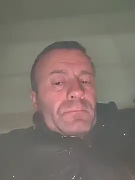 Snapshot of muscularsexy chatting on December 15, 2:52 am muscularsexy online show from December 15, 2:52 am