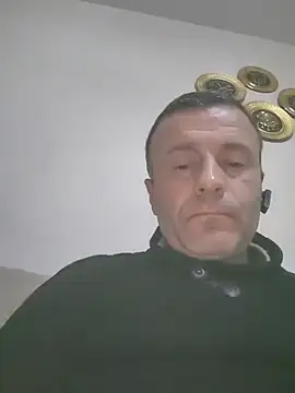 Snapshot of muscularsexy chatting on February 17, 9:41 pm muscularsexy online show from February 17, 9:41 pm