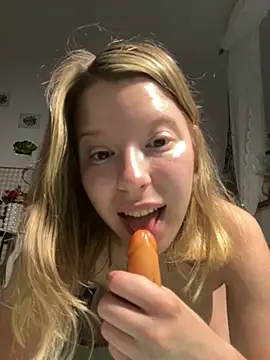 kimczii online show from June 30, 6:25 am