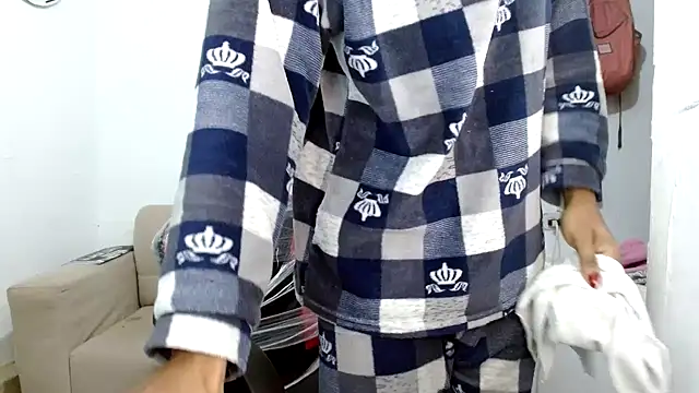 angelamarie1 online show from December 5, 11:19 am