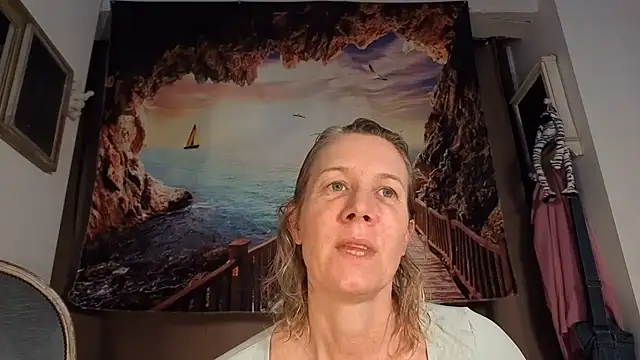 Snapshot of Lola_Belgium chatting on May 31, 5:48 am Lola Belgium online show from May 31, 5:48 am