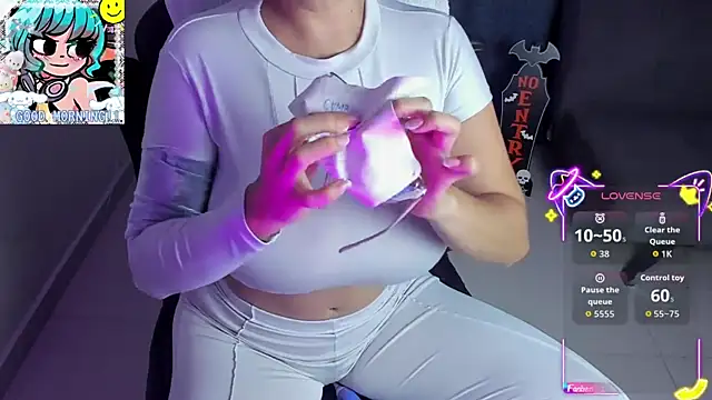 Roxy clark online show from October 22, 9:20 am