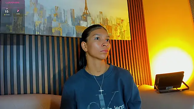 LauraAristizabal online show from March 5, 12:34 pm